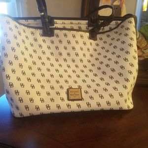 Dooney & Bourke shopper bag
